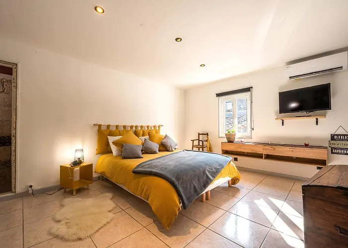 Agreable Maison Plein Centre